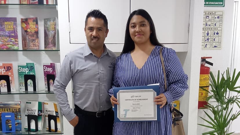 Aplicación de exámenes de certificación en English World